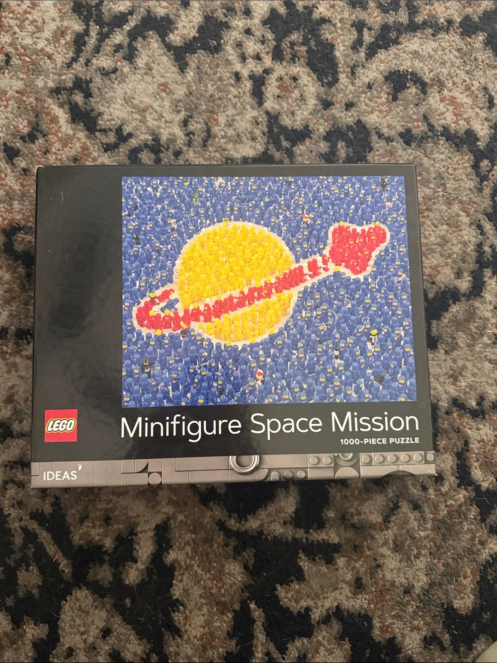 1000 pieces Lego Minifigure Space Mission Puzzle - Blue, Yellow, Red
